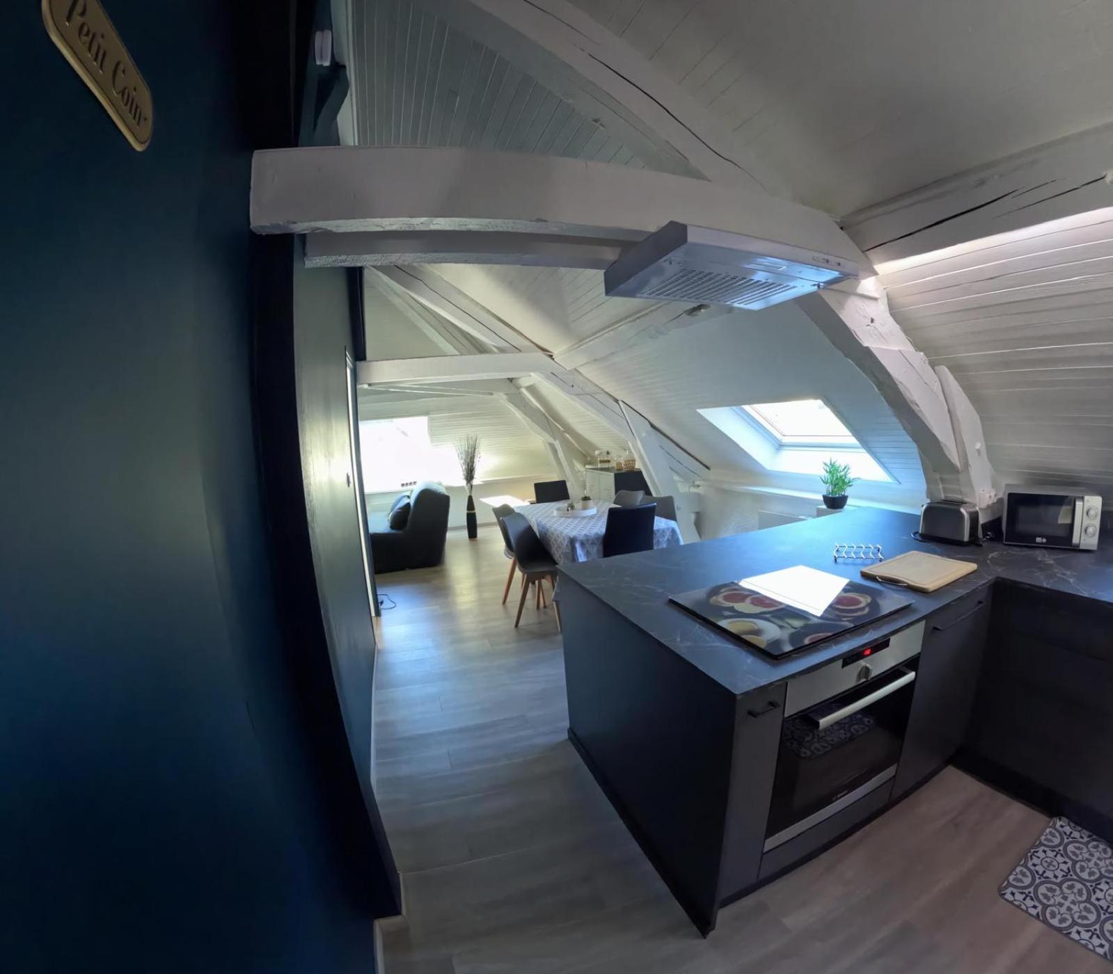 Du Parc Apartment